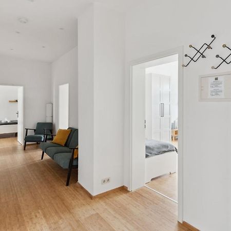 Apartment Fuer 13 Gaeste, 5 Schlafzimmer, 2 Baeder, 2 Loggia'S, Leipzig Zentrum Ost Dış mekan fotoğraf