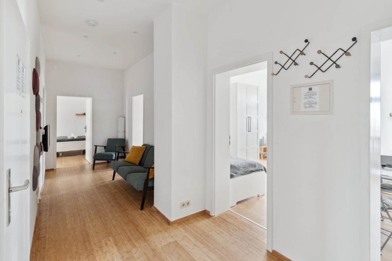 Apartment Fuer 13 Gaeste, 5 Schlafzimmer, 2 Baeder, 2 Loggia'S, Leipzig Zentrum Ost Dış mekan fotoğraf