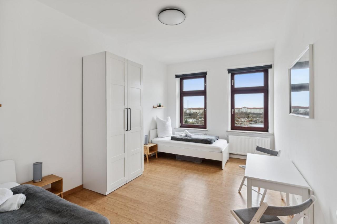 Apartment Fuer 13 Gaeste, 5 Schlafzimmer, 2 Baeder, 2 Loggia'S, Leipzig Zentrum Ost Dış mekan fotoğraf